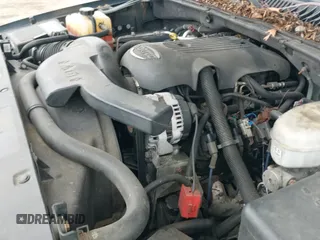 2003 Chevrolet Suburban LS with VIN 3GNFK16Z33G262568, listed as a IAAI auction lot 43037974 with 265,765 mi miles and . Bid and sale history available at DreamBid. Image 12.