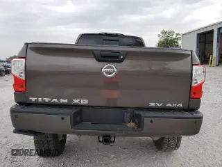 2017 Nissan Titan Platinum Reserve z VIN 1N6BA1F48HN513661, wystawiony jako Copart lot #53576075 z przebiegiem 93 430 mil mil oraz Szkoda całkowita • Salvage title. Historia ofert i sprzedaży dostępna na DreamBid. Obrazek 6.