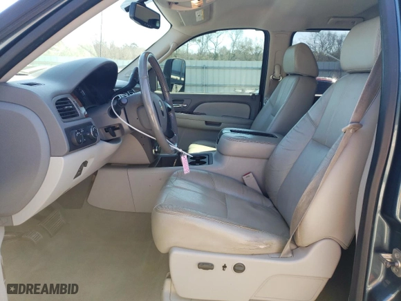 2009 Chevrolet Silverado 1500 LTZ with VIN 3GCEK33M99G275276, listed as a Copart auction lot 45538675 with 238,713 mi miles and Salvage Title. Bid and sale history available at carsss.com. Image 7.