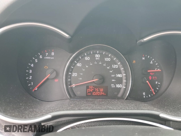 2015 Kia Sorento LX with VIN 5XYKT3A65FG555890, listed as a Copart auction lot 56026125 with 102,034 mi miles and Clean Title. Bid and sale history available at DreamBid. Image 9.