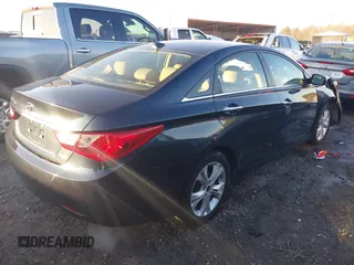 2011 Hyundai Sonata SE with VIN 5NPEC4AC2BH170895, listed as a IAAI auction lot 41359103 with 215,914 mi miles. Bid and sale history available at carsss.com. Image 4.