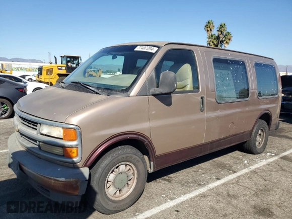 2000 Chevrolet Express Cargo Van w/YF7 with VIN 1GBFG15R3Y1178997, listed as a Copart auction lot 77407294 with 0 mi miles and Salvage Title. Bid and sale history available at carsss.com. Image 1.