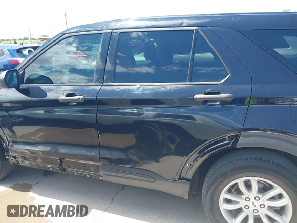 2021 Ford Explorer with VIN 1FMSK8BH0MGA04305, listed as a IAAI auction lot 42082051 with 70,858 mi miles. Bid and sale history available at carsss.com. Image 14.