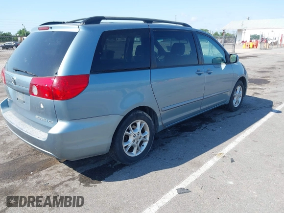 2006 Toyota Sienna XLE with VIN 5TDZA22C16S527865, listed as a IAAI auction lot 42028928 with 210,116 mi miles. Bid and sale history available at carsss.com. Image 4.