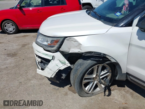 2017 Ford Explorer XLT z VIN 1FM5K7D83HGD11705, wystawiony jako IAAI lot #42064869 z przebiegiem 195 328 mil mil oraz . Historia ofert i sprzedaży dostępna na DreamBid. Obrazek 6.