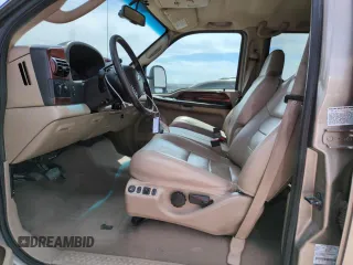 2006 Ford F-350 XL with VIN 1FTWW31P26EB55313, listed as a Copart auction lot 53206655 with 148,940 mi miles and Salvage Title. Bid and sale history available at DreamBid. Image 7.
