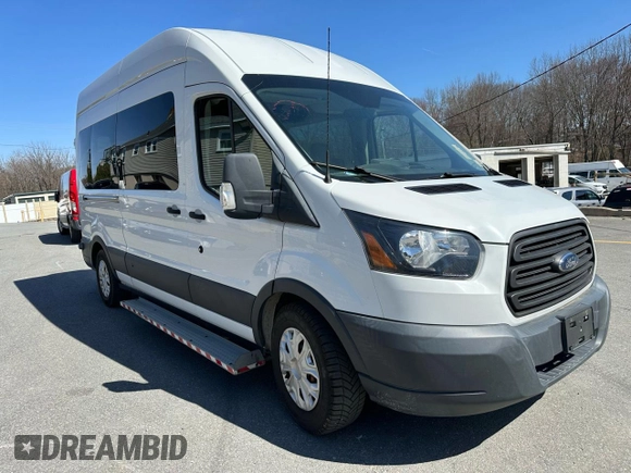 2018 Ford Transit z VIN 1FDAX2XV9JKA27938, wystawiony jako Copart lot #53981395 z przebiegiem 141 024 mil mil oraz Czysty tytuł • Clean title. Historia ofert i sprzedaży dostępna na DreamBid. Obrazek 4.