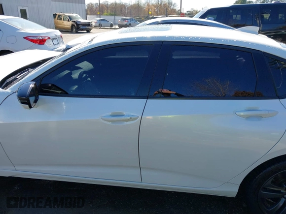 2022 Acura TLX w/A-Spec Package with VIN 19UUB6F52NA002062, listed as a IAAI auction lot 41853469 with 77,301 mi miles and . Bid and sale history available at DreamBid. Image 14.