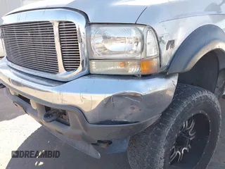 2003 Ford Super Duty F-250 XL with VIN 1FTNW21S83EB65527, listed as a IAAI auction lot 41982595 with 229,768 mi miles. Bid and sale history available at carsss.com. Image 6.