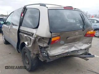 1999 Toyota Sienna LE with VIN 4T3ZF13C5XU121145, listed as a IAAI auction lot 41721171 with 229,760 mi miles and . Bid and sale history available at DreamBid. Image 6.