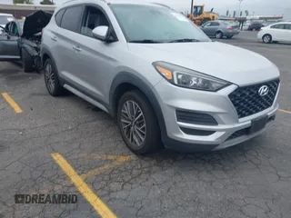 2019 Hyundai Tucson Sport z VIN KM8J33AL0KU867833, wystawiony jako IAAI lot #42145933 z przebiegiem 68 534 mil mil oraz . Historia ofert i sprzedaży dostępna na DreamBid. Obrazek 1.