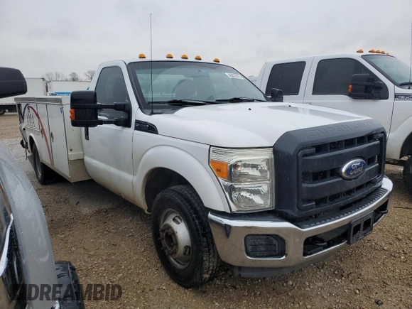 2016 Ford F-350 with VIN 1FDRF3G6XGEB70733, listed as a Copart auction lot 45679275 with 202,756 mi miles and Salvage title. Bid and sale history available at DreamBid. Image 4.