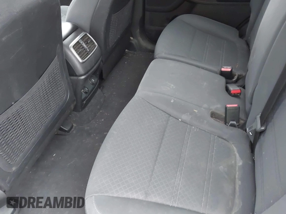 2018 Kia Sorento LX V6 with VIN 5XYPGDA57JG368022, listed as a IAAI auction lot 41853491 with 173,830 mi miles. Bid and sale history available at carsss.com. Image 8.
