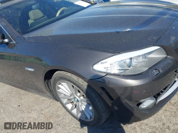 2011 BMW 5 Series 535i with VIN WBAFR7C53BC804646, listed as a IAAI auction lot 41892198 with 152,432 mi miles and . Bid and sale history available at carsss.com. Image 12.