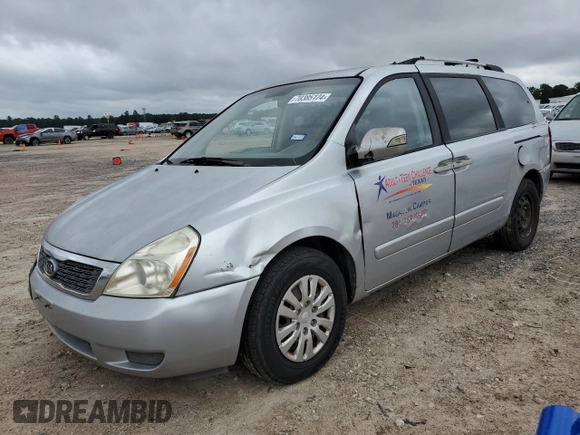 2011 Kia Sedona LX with VIN KNDMG4C79B6364284, listed as a Copart auction lot 70385124 with 308,471 mi miles and Clean Title. Bid and sale history available at carsss.com. Image 1.