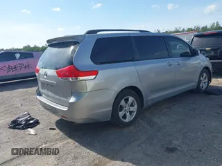2012 Toyota Sienna LE AAS с VIN 5TDKK3DC7CS200870, выставлен на аукционе IAAI как лот 42394249 с пробегом 163 020 миль миль и . История ставок и продаж доступна на DreamBid. Изображение 4.