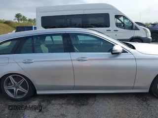 2019 Mercedes-Benz E-Class E 450 with VIN WDDZH6JB7KA520993, listed as a IAAI auction lot 40525935 with 1 mi miles. Bid and sale history available at carsss.com. Image 12.
