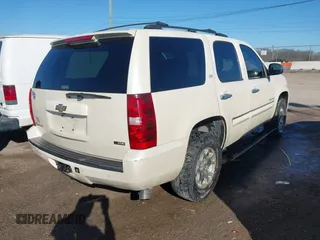 2008 Chevrolet Tahoe LTZ с VIN 1GNFK13048R224974, выставлен на аукционе IAAI как лот 41659213 с пробегом 291 224 миль миль и . История ставок и продаж доступна на DreamBid. Изображение 4.
