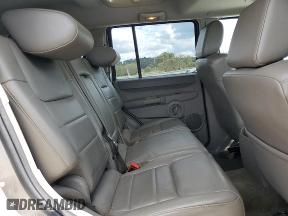 2007 Jeep Commander Sport with VIN 1J8HH48K87C501809, listed as a Copart auction lot 72325394 with 182,971 mi miles and Salvage Title. Bid and sale history available at carsss.com. Image 10.