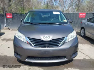 2013 Toyota Sienna LE AAS with VIN 5TDKK3DC1DS308855, listed as a IAAI auction lot 41891771 with 160,019 mi miles. Bid and sale history available at carsss.com. Image 13.