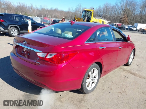 2013 Hyundai Sonata Limited with VIN 5NPEC4AC0DH626654, listed as a IAAI auction lot 38698604 with 90,035 mi miles and . Bid and sale history available at carsss.com. Image 4.