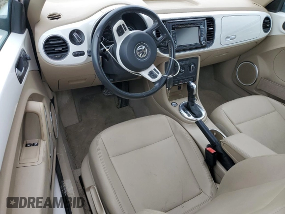 2014 Volkswagen Beetle 2.5L w/Sun with VIN 3VWJP7AT7EM613977, listed as a Copart auction lot 89251315 with 101,885 mi miles and Salvage Title. Bid and sale history available at DreamBid. Image 8.