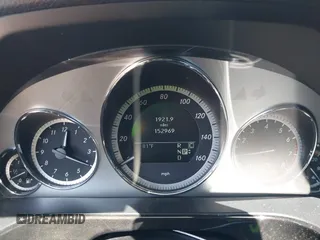 2010 Mercedes-Benz E-Class E 350 Luxury with VIN WDDHF5GB0AA072193, listed as a IAAI auction lot 42031041 with 152,969 mi miles. Bid and sale history available at carsss.com. Image 7.