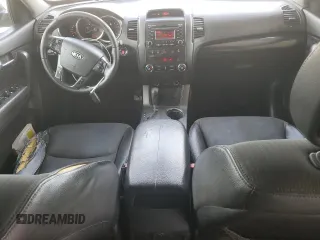 2011 Kia Sorento EX with VIN 5XYKU3A11BG134695, listed as a Copart auction lot 60104135 with 227,552 mi miles and Salvage title. Bid and sale history available at DreamBid. Image 8.