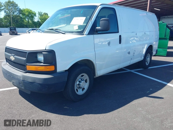 2013 Chevrolet Express Cargo z VIN 1GCWGFBA8D1141378, wystawiony jako IAAI lot #42187304 z przebiegiem 272 585 mil mil oraz . Historia ofert i sprzedaży dostępna na DreamBid. Obrazek 17.