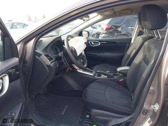 2016 Nissan Sentra SR with VIN 3N1AB7AP2GL660107, listed as a IAAI auction lot 41511684 with 92,293 mi miles. Bid and sale history available at carsss.com. Image 5.