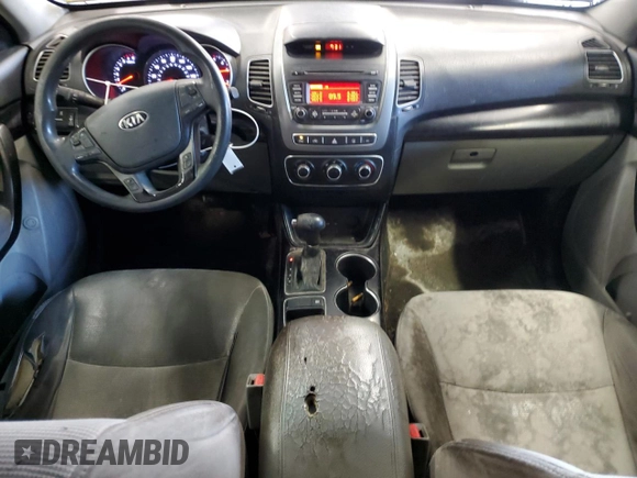 2015 Kia Sorento LX with VIN 5XYKTCA60FG593933, listed as a Copart auction lot 50610885 with 293,416 mi miles and Clean Title. Bid and sale history available at DreamBid. Image 8.