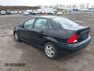 2000 Ford Focus SE with VIN 1FAFP34P7YW189078, listed as a IAAI auction lot 41222051 with 100,067 mi miles and . Bid and sale history available at carsss.com. Image 3.