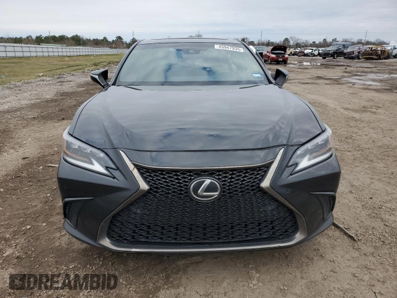 2019 Lexus ES with VIN 58ABZ1B1XKU009721, listed as a Copart auction lot 45947035 with 70,117 mi miles and Salvage Title. Bid and sale history available at carsss.com. Image 5.
