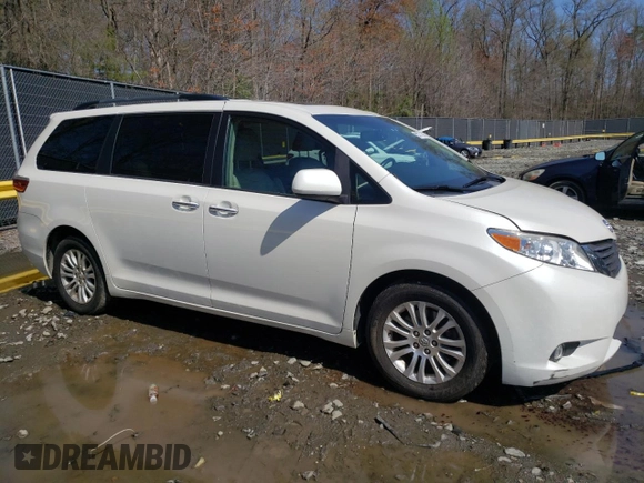 2017 Toyota Sienna XLE Auto Access Seat with VIN 5TDYZ3DC8HS771474, listed as a Copart auction lot 50777155 with 108,524 mi miles and Salvage Title. Bid and sale history available at carsss.com. Image 4.