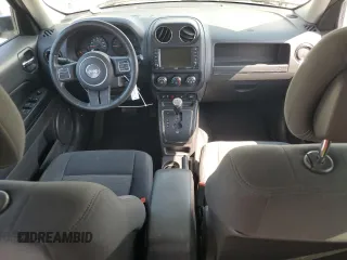 2012 Jeep Patriot Latitude z VIN 1C4NJPFB2CD634850, wystawiony jako Copart lot #59114335 z przebiegiem Nie podano mil oraz Szkoda całkowita • Salvage title. Historia ofert i sprzedaży dostępna na DreamBid. Obrazek 8.
