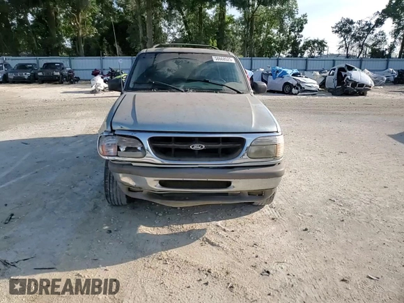 1996 Ford Explorer XL с VIN 1FMDU34X9TZA13792, выставлен на аукционе Copart как лот 58668525 с пробегом 123 231 миль миль и Списание • Salvage title. История ставок и продаж доступна на DreamBid. Изображение 14.