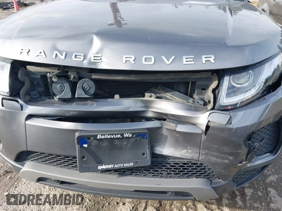 2017 Land Rover Range Rover Evoque SE with VIN SALVP2BG5HH195526, listed as a IAAI auction lot 40744525 with 106,618 mi miles. Bid and sale history available at carsss.com. Image 6.
