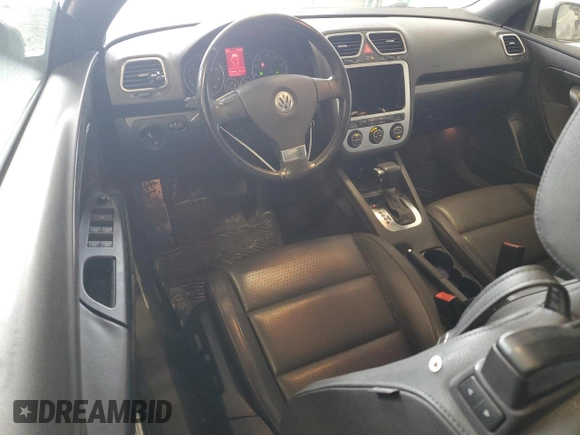 2009 Volkswagen Eos Komfort with VIN WVWBA71F69V010324, listed as a Copart auction lot 48572505 with 103,045 mi miles and Clean Title. Bid and sale history available at DreamBid. Image 8.