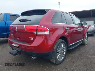2014 Lincoln MKX with VIN 2LMDJ8JK1EBL02917, listed as a IAAI auction lot 41963678 with Not Provided miles. Bid and sale history available at carsss.com. Image 4.