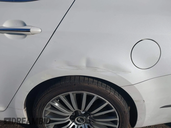 2015 Kia Cadenza Premium with VIN KNALN4D78F5183170, listed as a IAAI auction lot 41434649 with 101,443 mi miles. Bid and sale history available at carsss.com. Image 20.