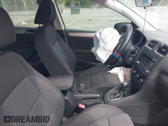 2013 Volkswagen Golf w/Conv & Sunroof с VIN WVWDB7AJ0DW128849, выставлен на аукционе IAAI как лот 42132601 с пробегом 143 182 миль миль и . История ставок и продаж доступна на DreamBid. Изображение 5.