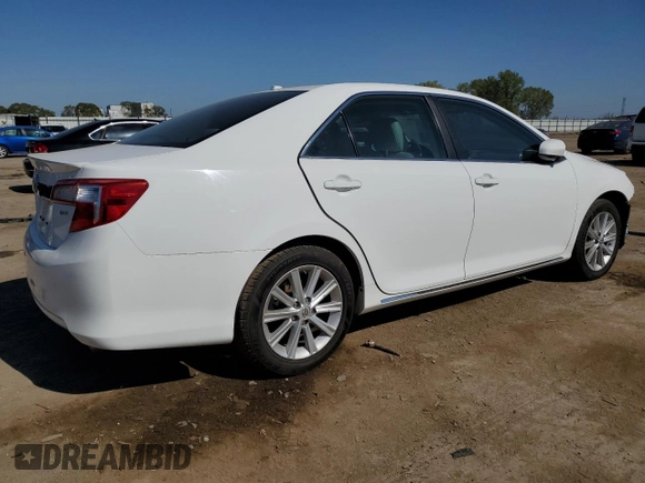 2014 Toyota Camry SE with VIN 4T1BK1FK9EU552089, listed as a Copart auction lot 72788494 with 144,198 mi miles and Salvage Title. Bid and sale history available at carsss.com. Image 3.