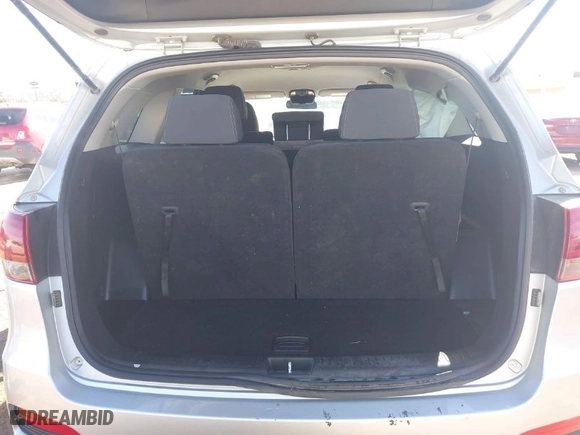 2019 Kia Sorento LX V6 with VIN 5XYPG4A52KG564094, listed as a IAAI auction lot 41474746 with NaN miles. Bid and sale history available at carsss.com. Image 16.