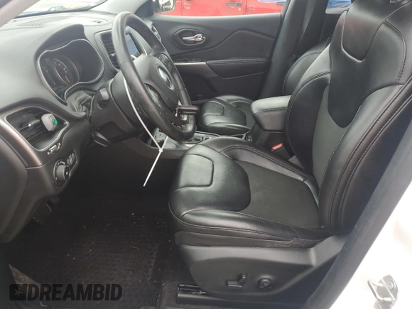 2019 Jeep Cherokee Latitude Plus with VIN 1C4PJMLX7KD251993, listed as a Copart auction lot 73103304 with 71,523 mi miles and Salvage Title. Bid and sale history available at carsss.com. Image 7.