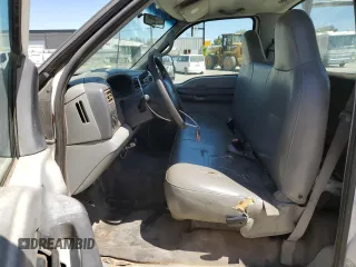 2002 Ford Super Duty F-250 XL with VIN 1FTNF20L72EC58774, listed as a Copart auction lot 66731564 with 262,286 mi miles and Clean Title. Bid and sale history available at carsss.com. Image 7.