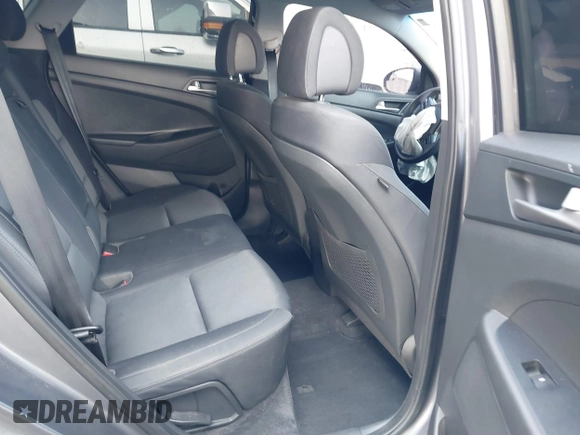2018 Hyundai Tucson SEL with VIN KM8J33A47JU768935, listed as a IAAI auction lot 41007821 with 125,678 mi miles. Bid and sale history available at carsss.com. Image 8.