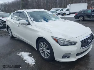 2017 Infiniti Q50 3.0t Premium with VIN JN1EV7AR9HM839830, listed as a IAAI auction lot 41551594 with 63,524 mi miles. Bid and sale history available at carsss.com. Image 1.