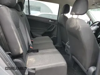 2021 Volkswagen Tiguan S z VIN 3VV1B7AX5MM062422, wystawiony jako Copart lot #54876425 z przebiegiem 114 550 mil mil oraz Nie do naprawy • Non repairable. Historia ofert i sprzedaży dostępna na DreamBid. Obrazek 11.