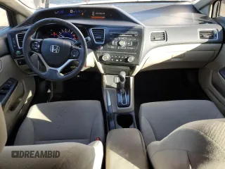 2013 Honda Civic LX z VIN 2HGFB2F55DH547318, wystawiony jako Copart lot #88117425 z przebiegiem 130 428 mil mil oraz Szkoda całkowita • Salvage title. Historia ofert i sprzedaży dostępna na DreamBid. Obrazek 8.