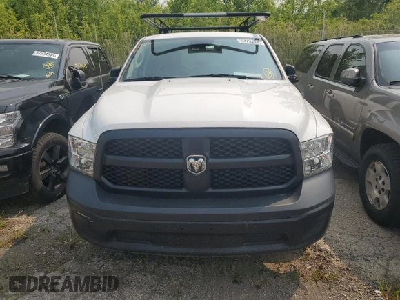 2023 Ram 1500 Tradesman z VIN 1C6RR7FG3PS524260, wystawiony jako Copart lot #58727945 z przebiegiem 21 169 mil mil oraz Czysty tytuł • Clean title. Historia ofert i sprzedaży dostępna na DreamBid. Obrazek 5.